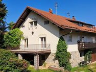 Älteres Zweifamilienhaus in sonniger Lage - Fürstenstein
