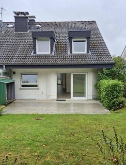 IDYLIC & SPACIOUS LIVING! Charming semi-detached house with secluded garden *Dog allowed* - Eppstein