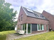 Beeindruckendes Einfamilienhaus mit Einbauküche und geschützt liegendem Gartenbereich in Leer- Loga - Leer (Ostfriesland)