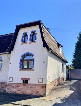 Friedrichsthal - Kompakte Doppelhaushälfte mit Garten - Friedrichsthal (Saarland)