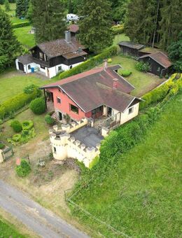 Einfamilienhaus in einem beschaulichen Eifeldorf, umgeben von Wäldern - Sankt Thomas
