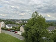 Was für ein Ausblick: 3 Zimmer-Wohnung mit Balkon in Lüdenscheid am Buckesfeld! - Lüdenscheid