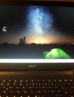 ACER ES1-520 mit Quad-AMD 4, USB 3.0, Webcam, HDMI, 15,6" LED- Breitbild Screen, Ladegerät - Oberhaching