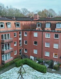 Charmante 2-Zimmer-Dachgeschosswohnung mit Balkon und Tiefgaragenstellplatz! - Bargteheide