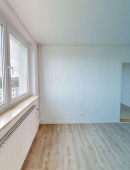 Moderne und toll geschnittene 2-Zimmer-Wohnung mit BALKON und EBK - Rendsburg