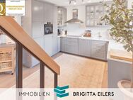 Elegantes Wohnen in Achim Baden: Neuwertige 4/5 Zimmer-Wohnung über 2 Ebenen mit 2 Stellplätzen - Achim