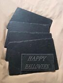 Schieferplatten im 4er Set + Schieferplatte Happy Halloween + Grill Kochbuch in 30459