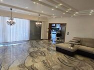 Großzügige 2-Zimmer-Parterre-Wohnung auf ca. 110 m² - Luxusküche und Stellplätze in Ruhelage! - Köln