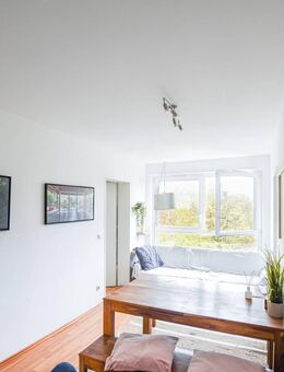 AIGNER - Kapitalanlage: Vermietete 2,5-Zimmer-Wohnung - 180m zur U-Bahn - München