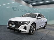 Audi Q8, Advanced 55 quattro, Jahr 2024 - München