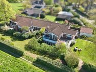 Mal ganz anders- Haushälfte mit vielseitigem Souterrain in ruhiger Randlage, mit Weitblick! - Harmstorf