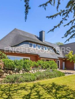 Moderne Landhausvilla auf 330 m² Wohnfläche und in idyllischer Feldrandlage - Jersbek