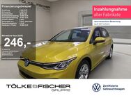 VW Golf, 1.5 TSI VIII Life NaviPro, Jahr 2020 - Krefeld