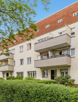 Vermietete helle Zweizimmer-Wohnung mit Balkon als Kapitalanlage - Berlin