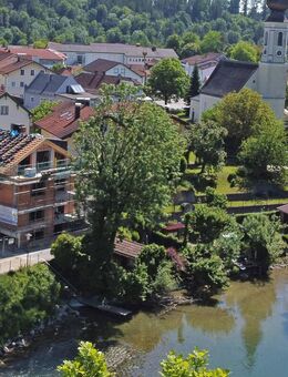 Exlusives Wohnen auf zwei Ebenen mit Alzblick, Saunabereich und großzügigem Wohnambiente - Altenmarkt (Alz)
