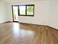 ** mit Balkon ** 3 Zimmer Wohnung in Langenhessen zu vermieten ! - Werdau