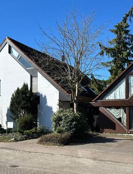 Hundsmühlen - Architektenhaus mit 4 Wohneinheiten. Div. Größen (40 - 142 m² Wfl.) z.T. vermietet. - Wardenburg