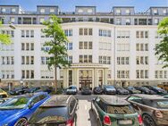 ISARSTADTPALAIS: Vollständig möblierte Dachgeschoss-Maisonette-Wohnung - Mindestmietdauer 1 Jahr - München