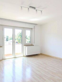 Zentrale 2-Zimmer-Wohnung in Bad Cannstatt mit Balkon und viel Stauraum - Stuttgart