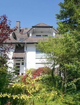 Attraktive Maisonette mit Galerie und sonnigem Balkon - Dreieich