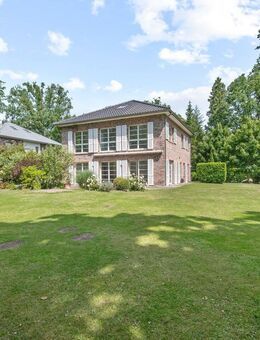 Moderne Stadtvilla mit Fahrstuhl, Einliegerwohnung & traumhaftem Südwestgarten - Hamburg