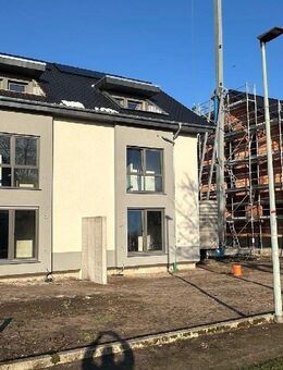 Effizienzhaus 55 - zinsgünstiger Förderkredit über 100.000,- EUR - große Doppelhäuser zum Ausbauen - Schlangen