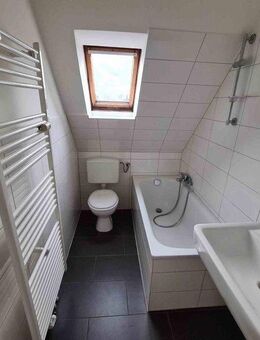 Dachgeschoss-Wohnung in Grevenbroich-Wevelinghoven - Grevenbroich