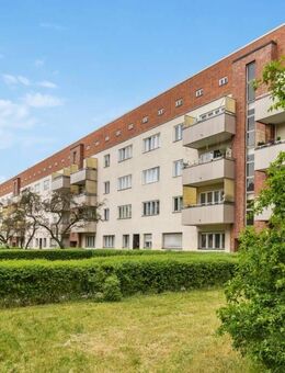 Attraktives Investment: Vermietete Wohnung mit Balkon in aufstrebendem Kiez - Berlin