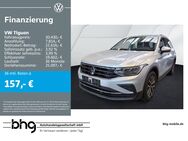 VW Tiguan, 2.0 TDI Life Tiguan Life, Jahr 2022 - Freiburg (Breisgau)