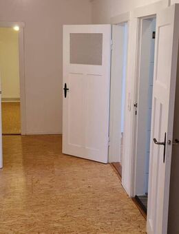 Vier-Zimmer-Dachgeschosswohnung in Lüchow - Lüchow (Wendland)