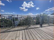 Großzügige und helle 2 Raumwohnung im Dachgeschoß mit Balkon und Blick auf den Zoo - Leipzig