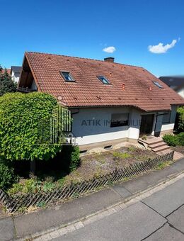 ATIK: Exklusives Ein- bis Zweifamilienhaus auf großem Eck-Grundstück mit möglicher Einliegerwohnung - Leimen (Baden-Württemberg)