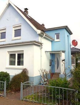 Sanierungsbedürftiges Mehrfamilienhaus mit 3 Wohneinheiten im guter Lage - Oldenburg