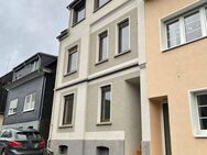 Ein- bis Zweifamilienhaus mit massivem kleinem Nebengebäude und schönem Gartengrundstück - Solingen (Klingenstadt)