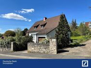 Einmalige Chance: Sanierungsbedürftiges Einfamilienhaus mit Traumgrundstück in Top-Lage - Würzburg