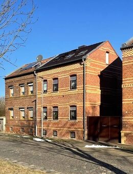 Ideal für Familien: gemütliche Doppelhaushälfte in Raguhn mit großem Garten und idyllischem Teich - Raguhn-Jeßnitz