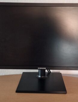Samsung 24 Zoll Monitor/ Bildschirm -- Ergonomisch, Variabel, Top - Oberndorf (Neckar)