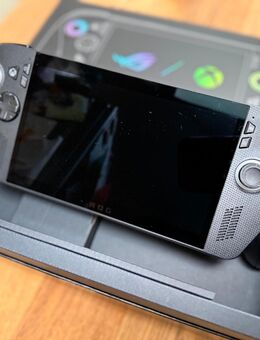 ASUS ROG Xbox Ally X – AMD Z2 Extreme + Hama 65W Netzteil - Gronau (Westfalen)