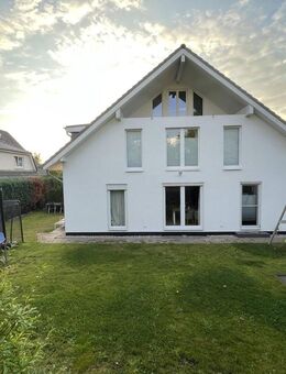 Moderne Doppelhaushälfte mit Vollkeller - Escheburg