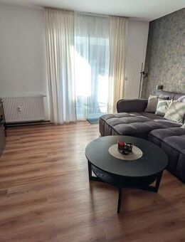 Schöne 2-Zimmer-Wohnung mit Balkon nähe Waldrand in Östringen - Östringen