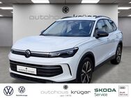 VW Tiguan, 1.5 eTSI Life Berganfahrass, Jahr 2022 - Bad Krozingen