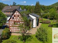Traumhaftes Einfamilienhaus auf parkähnlichem Grundstück in idyllischer Lage! - Niederbreitbach