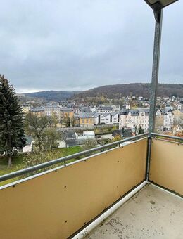 3-Raum-Wohnung mit Balkon auf dem Zeller Berg von Aue - Aue