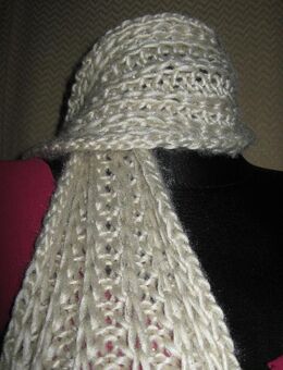 NEU* Kuschelig, wie selbsgestrickter * XXL Grobstrick- Glitzer- Schal, cremé- gold  * - Riedlingen Zentrum
