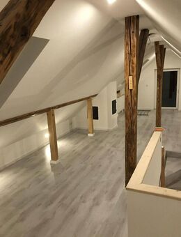 Perfekte Lage, lichtdurchflutet, offen und großzügig, Atelier, teilmöbliert - Stuttgart