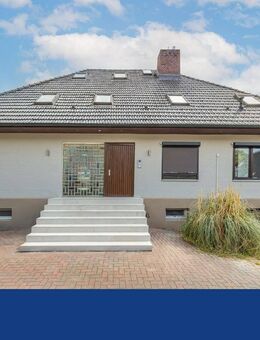 Hochwertig saniertes Zweifamilienhaus inkl. Einbauküche in ruhiger Lage von Halstenbek - Halstenbek