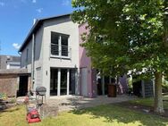 Neuwertiges, hochwertiges Architektenhaus mit Carport in bevorzugter Wohngegend***** - Rodenbach (Hessen)