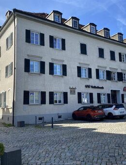 Kapitalanlage mit Geschichte Denkmalgeschützte 2-Zimmer-Wohnung am Schloss Heiligenberg - Heiligenberg