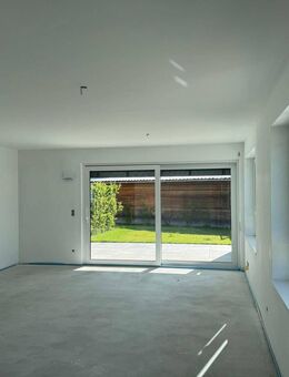Neubau: Helle 3 - Zimmer - Wohnung in der Wohnanlage "Knoglerhof" in Emmerting (Wohnung 01) - Emmerting