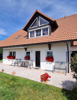 Gehobenes, freistehendes Einfamilienhaus mit Alpensicht und viel Potenzial! - Höchenschwand